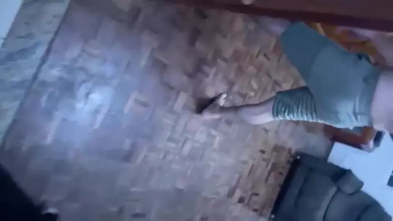 Influenciador 'Calvo do Campari' agride namorada; vídeo é divulgado