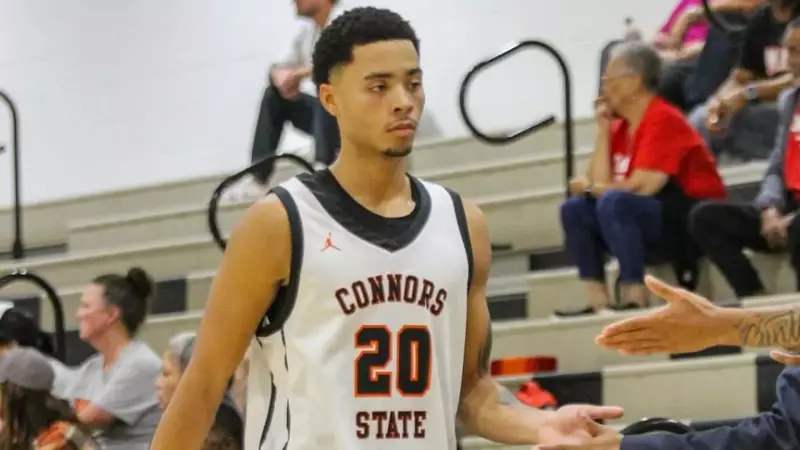 Jogador de basquete Ethan Dietz, 20 anos, morre após lesão na cabeça