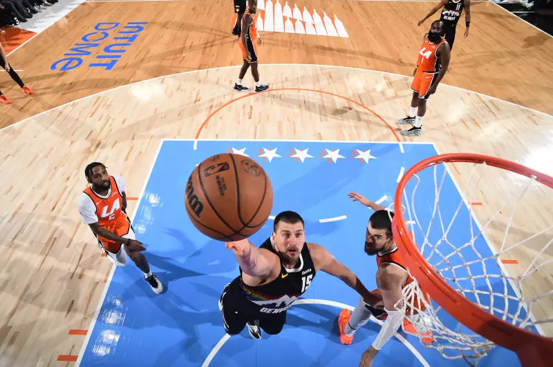 Jokic supera Wilt Chamberlain com marca inédita de triplos-duplos na NBA