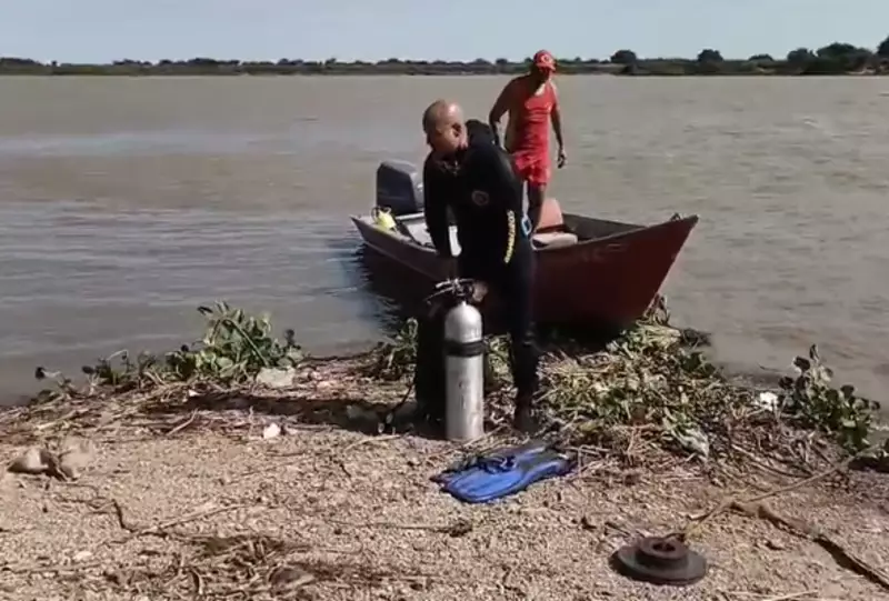 Jovem de 18 anos desaparece ao nadar no Rio Paraguai em Corumbá