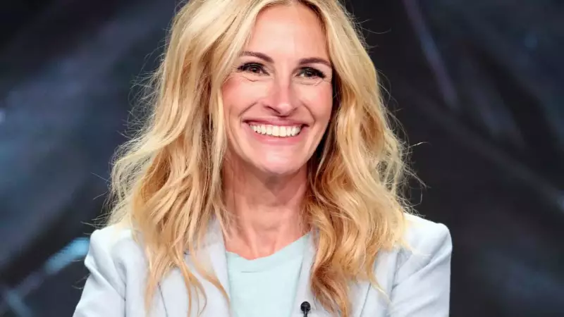 Julia Roberts recorre a Clooney e Pitt após fracasso de bilheteria