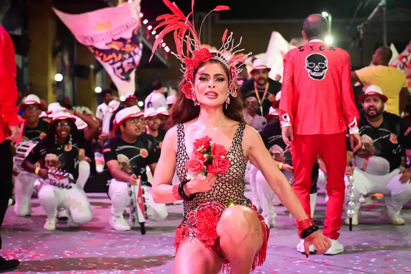 Juliana Paes e musas brilham em minidesfiles do Carnaval 2025