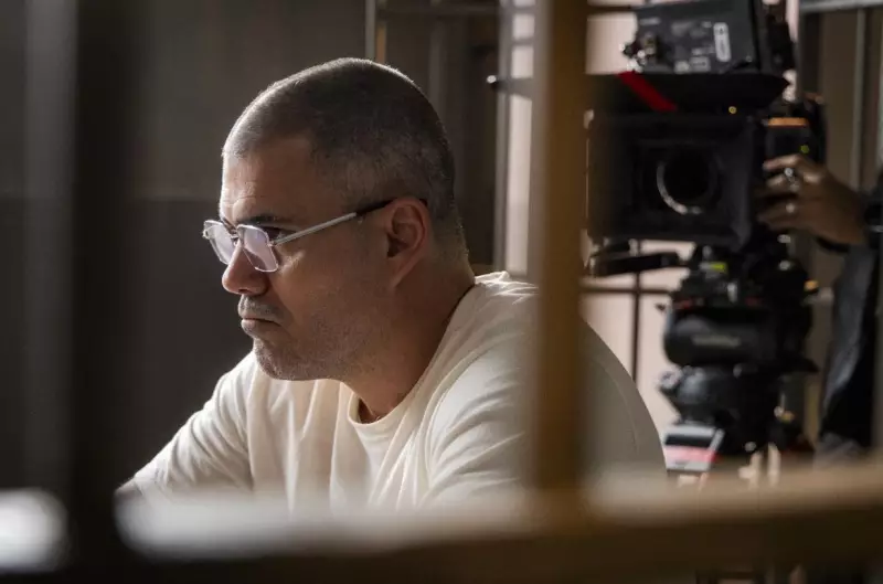 Juliano Cazarré revela motivos para não fazer mais cenas de nudez