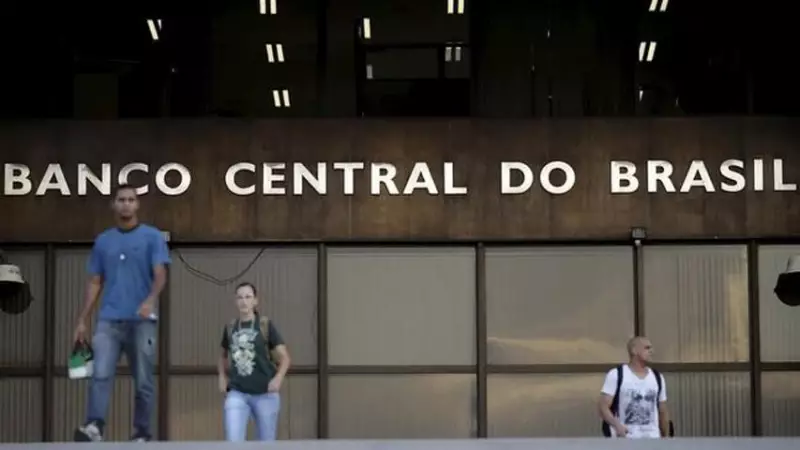 Juros Altos no Brasil: Por Que a Paciência do Mercado Está no Limite?