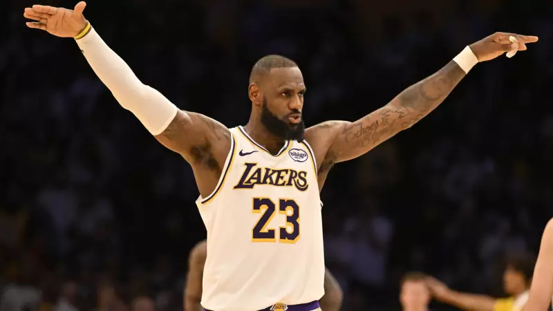 LeBron James faz história na NBA com 23ª temporada e recorde