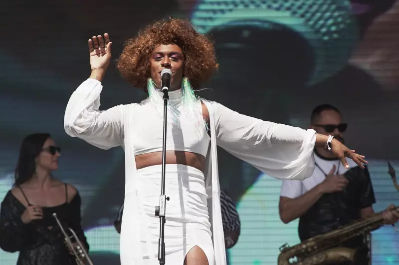 Liniker vence 3 categorias no Grammy Latino 2025 com álbum Caju