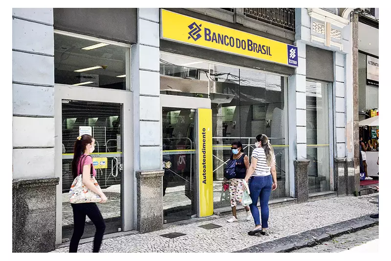 Lucro do Banco do Brasil despenca 60% no 3º trimestre e impacta Ibovespa