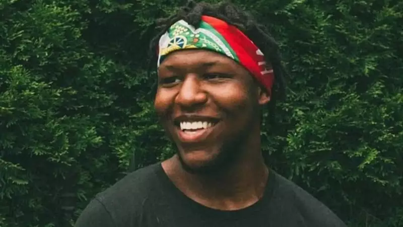 Lutador de MMA Isaac Johnson morre após colapso em ringue de Chicago