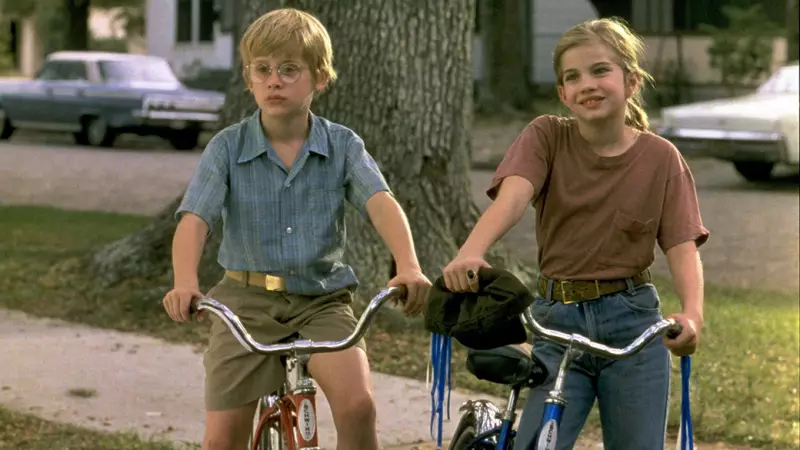 Macaulay Culkin revela método perigoso com abelhas em 'Meu Primeiro Amor'