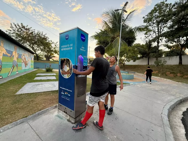 Maceió ganha 4 estações de hidratação que reduzem plástico e incentivam esportes