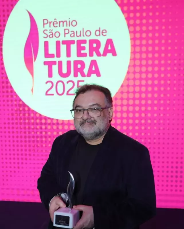 Marcílio França Castro vence Prêmio São Paulo de Literatura 2024
