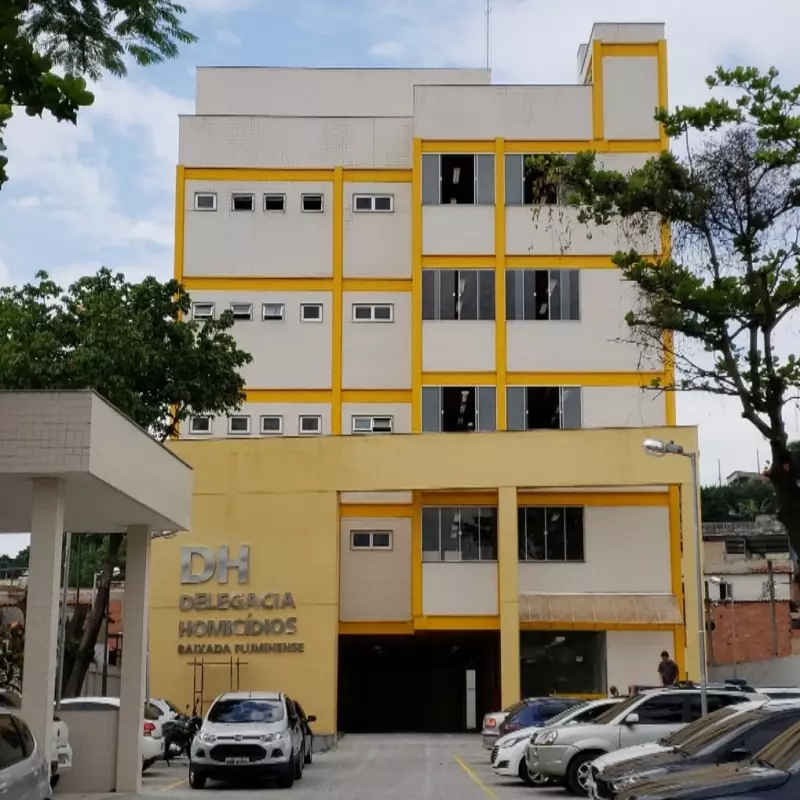 Mãe presa por asfixiar filha de 8 anos com saco plástico em Nova Iguaçu