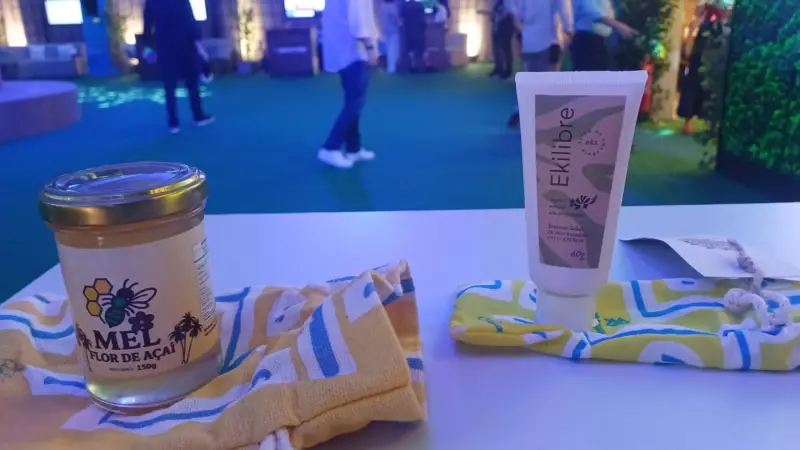 Mel de flor de açaí faz sucesso na COP30 e busca investidores