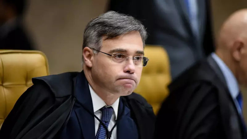 Mendonça critica ativismo judicial do STF em almoço empresarial