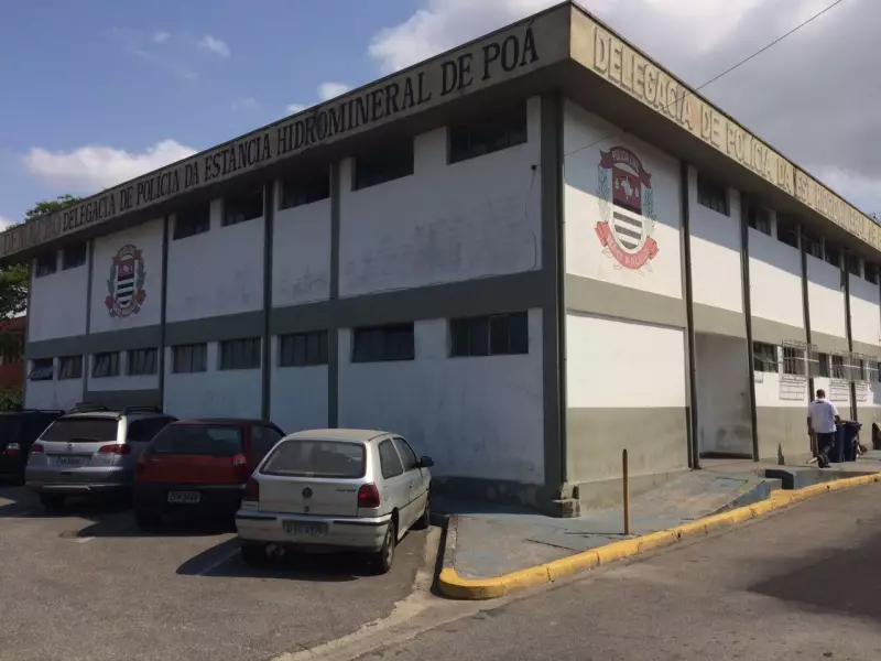 Menino de 5 anos morre afogado em piscina de condomínio em Poá