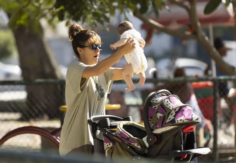 Miá Mello fala sobre maternidade real em novo filme 'Mãe Fora da Caixa'