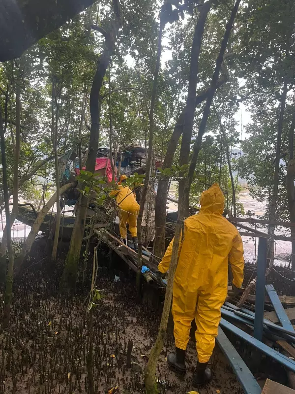 Mistério em Ilhabela: Homem é Encontrado Morto Dentro de Barco Abandonado na Praia