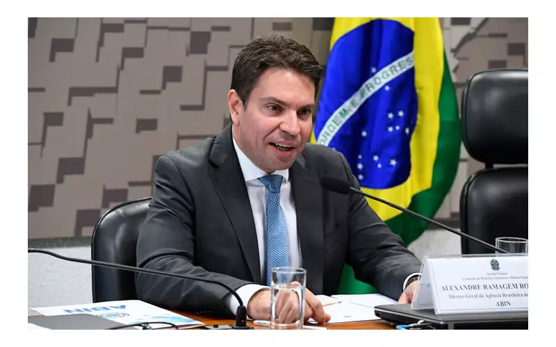 Moraes determina prisão de deputado Ramagem por fuga aos EUA após condenação