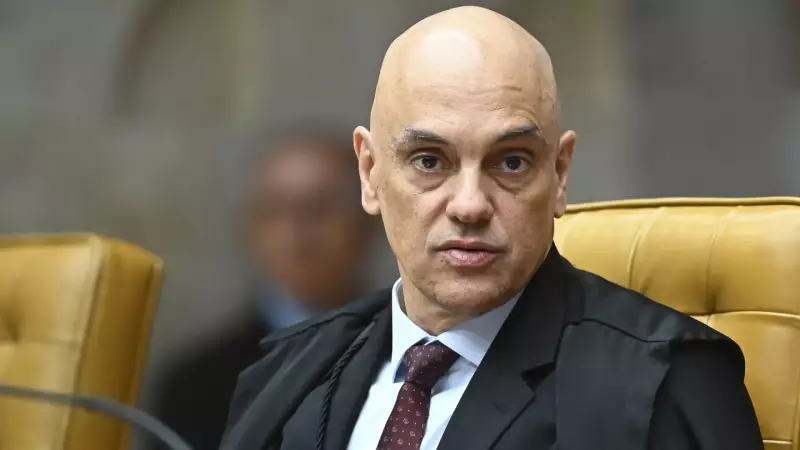 Moraes Paralisa Julgamento: Idosos Podem Perder Reajuste em Planos de Saúde?