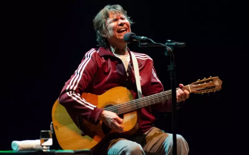 Morre Lo Borges, ícone do Clube da Esquina, aos 73 anos: o legado que revolucionou a MPB