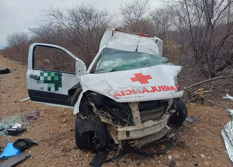 Motorista de ambulância morre em colisão frontal na BR-428 em Petrolina