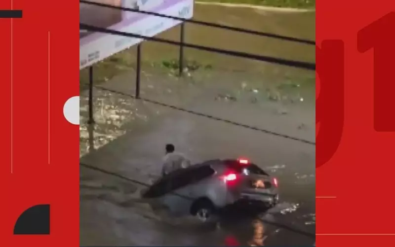 Motorista sobrevive após ser engolido por buraco durante chuva em Vitória da Conquista