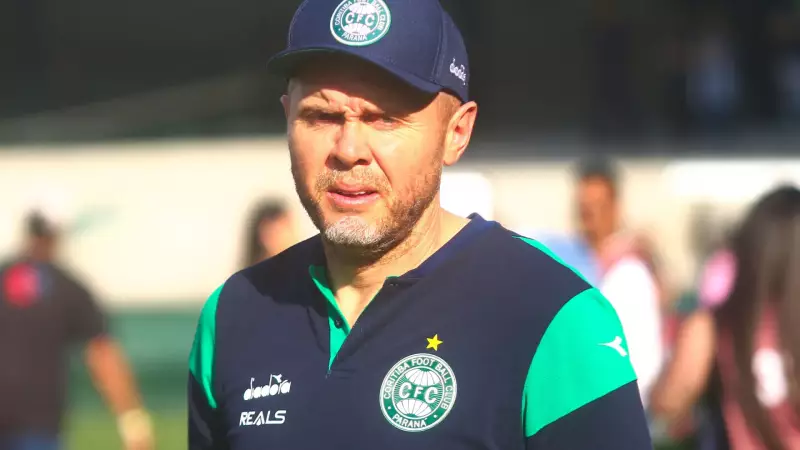 Mozart deixa Coritiba após título da Série B 2025