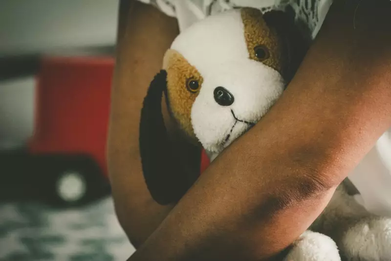 MT aprova lei que prioriza moradia para órfãos de feminicídio