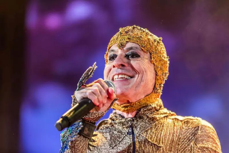 Ney Matogrosso leva turnê 'Bloco na rua' para Sorocaba com ingressos extras