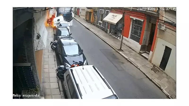 Ônibus Autônomo em Chamas: O Susto de 55 Estudantes em Porto Alegre Revelado no Laudo