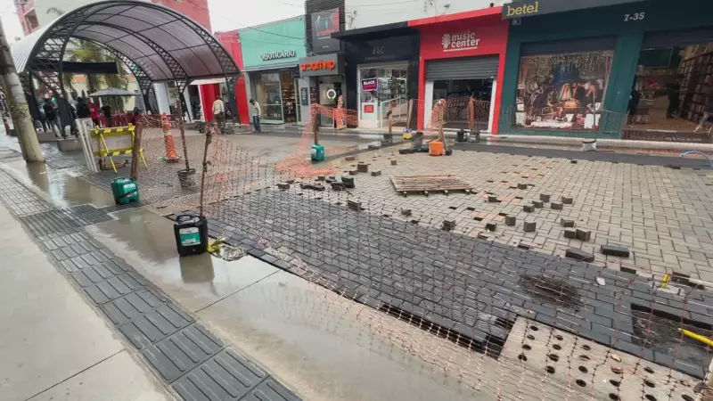 Obras do Calçadão da Batista de Carvalho em Bauru adiadas para 2026