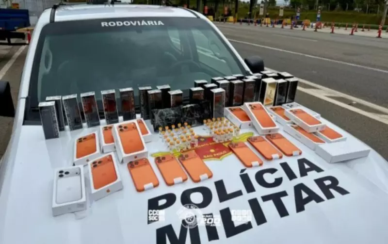 Operação da Polícia apreende celulares, relógios e perfumes de luxo avaliados em R$ 50 mil em ônibus no interior de SP