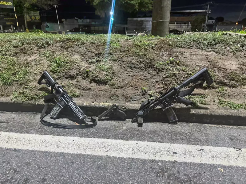 Operação no RJ apreende fuzis e pistola na Vila Kennedy após confronto