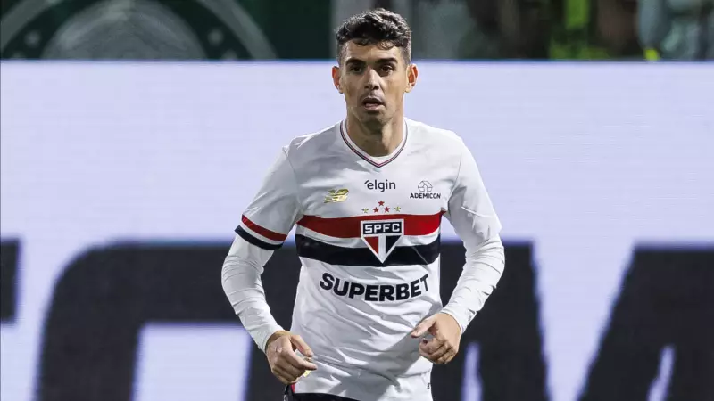 Oscar, do São Paulo, tem problema cardíaco e avalia aposentadoria