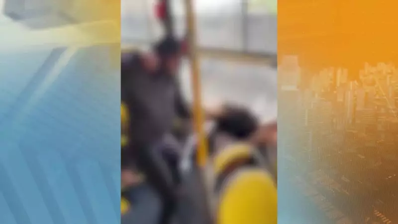 Pancadaria entre estudantes em ônibus escolar choca Formiga-MG