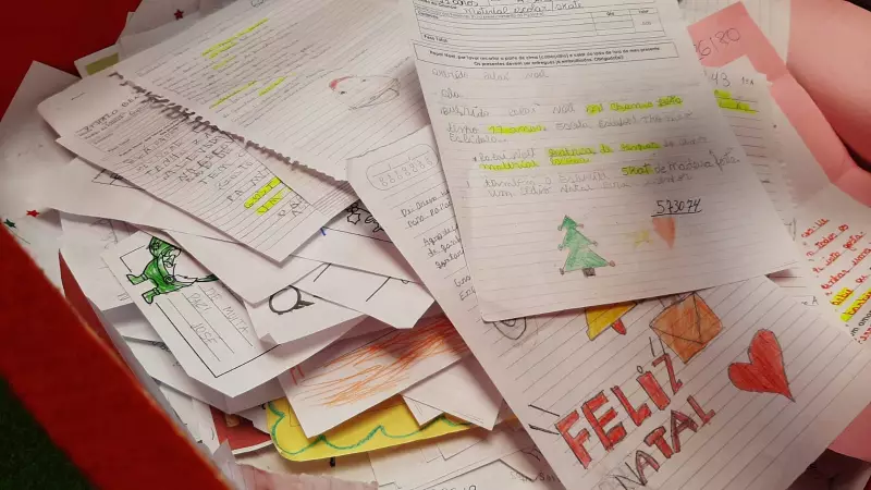 Papai Noel dos Correios 2023: saiba como adotar cartinhas em Minas Gerais