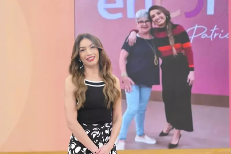 Patrícia Poeta quebra protocolo e homenageia fã falecida no Encontro