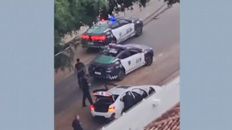 Perseguição policial termina com tiros e colisão em São José dos Campos