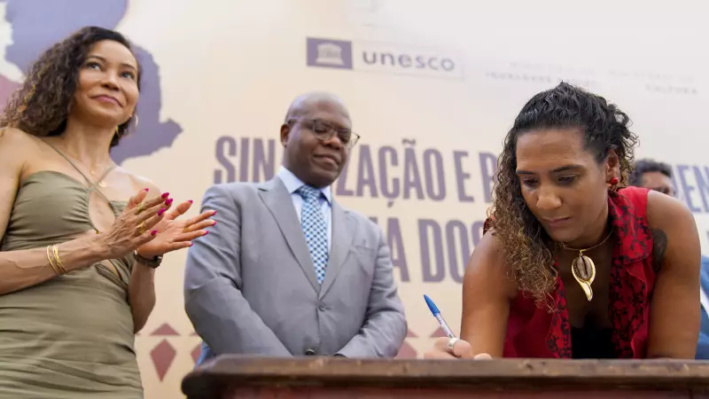 PF indicia ex-ministro Silvio Almeida por importunação sexual