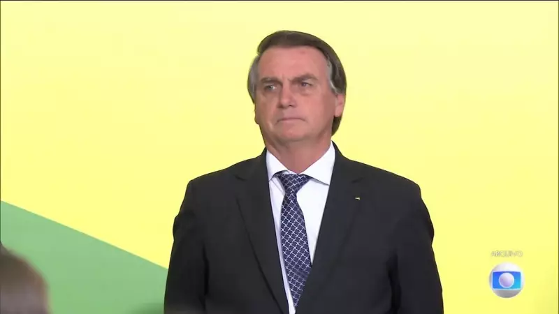 PL suspende salário e funções de Bolsonaro após condenação no STF
