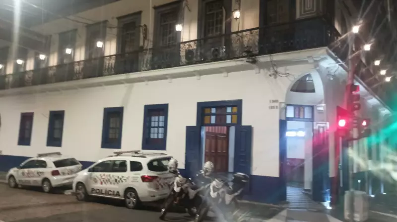 Polícia fecha bingo clandestino com 72 computadores em prédio histórico