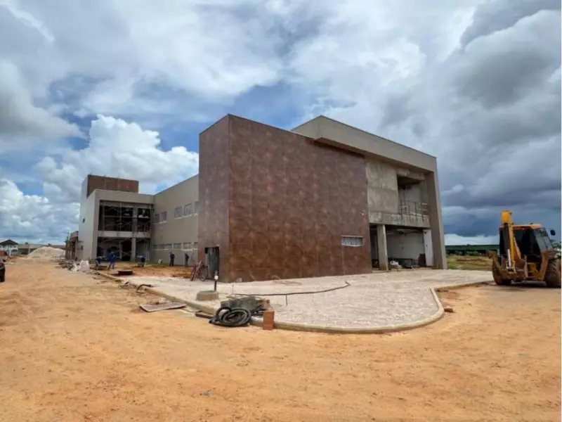 Polêmica no Acre: Nova maternidade homenageia avó do governador, ignorando recomendação do MP