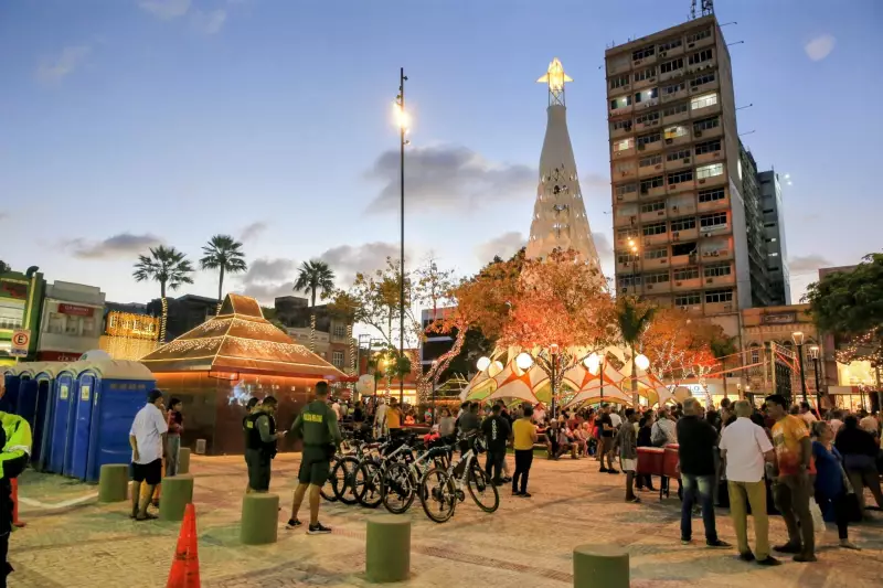 Praça do Ferreira é reinaugurada em Fortaleza com investimento de R$ 8 milhões