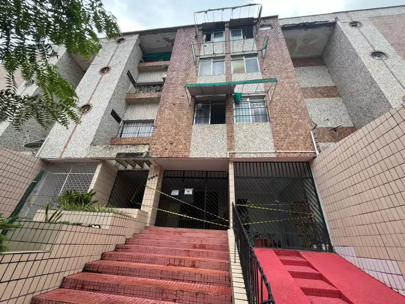 Prédio em Fortaleza é liberado após 4 meses interditado por risco de desabamento