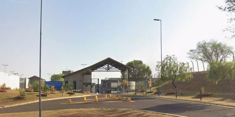 Preso de 37 anos é morto por enforcamento em cela de Balbinos, SP