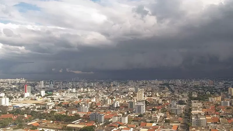 Previsão do tempo: chuvas e temporais no Triângulo Mineiro até domingo