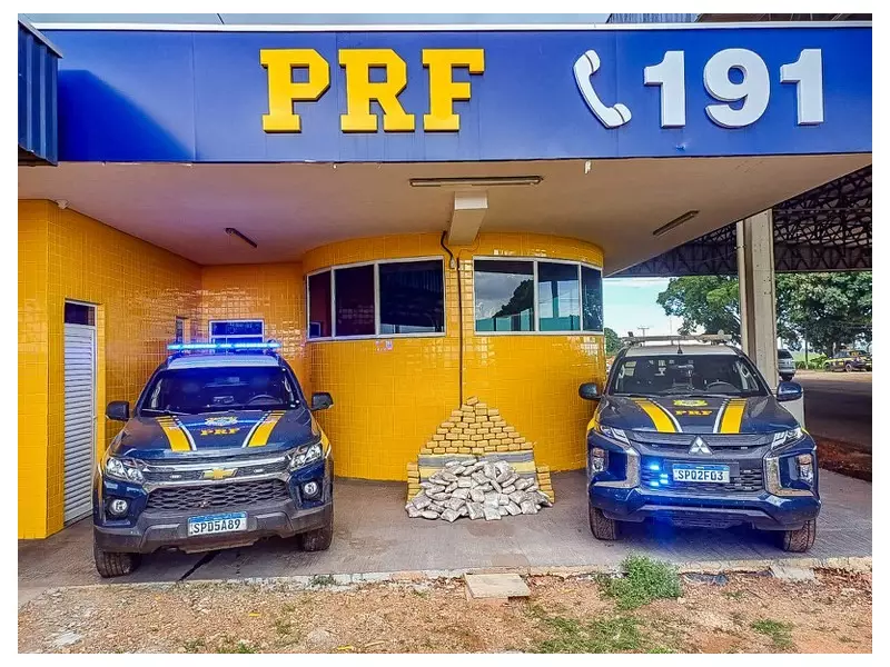 PRF apreende 209 kg de drogas e prende 2 homens na BR-070 em Mato Grosso