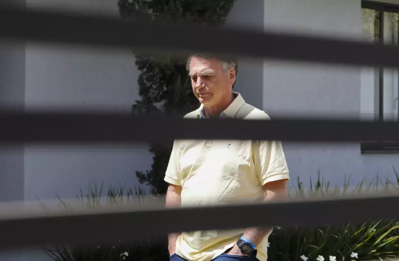 Prisão de Bolsonaro: PF garante atendimento médico integral a ex-presidente