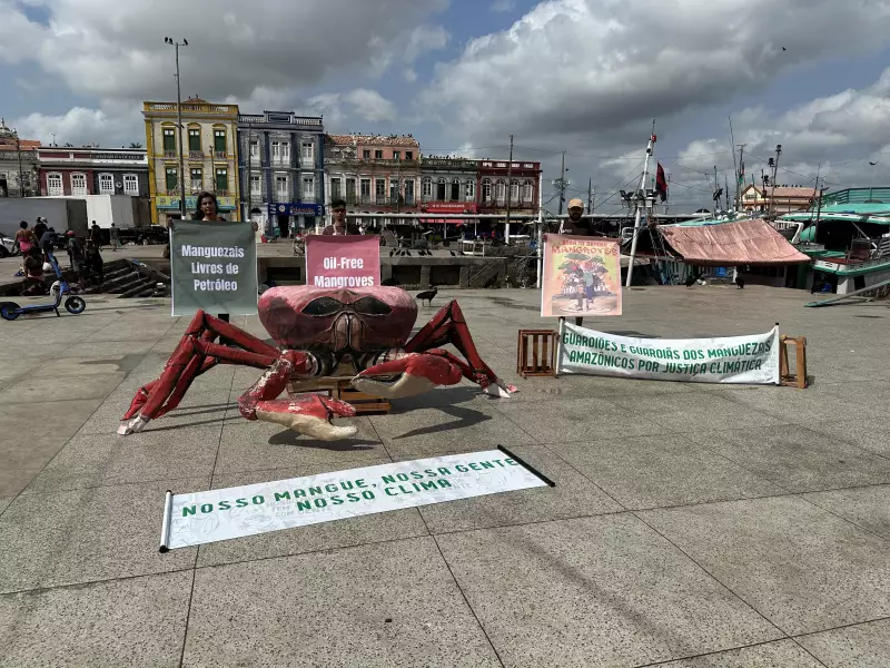 Protesto na COP 30: Gigante caranguejo alerta contra petróleo na Foz do Amazonas