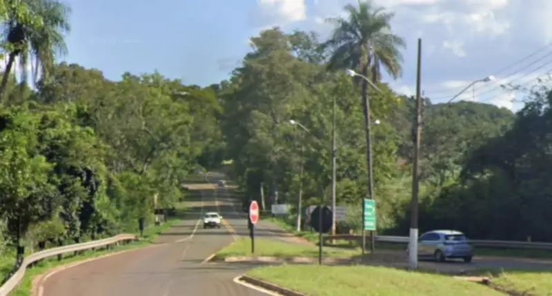 Quadrilha armada rouba veículos em obra de Ribeirão Bonito
